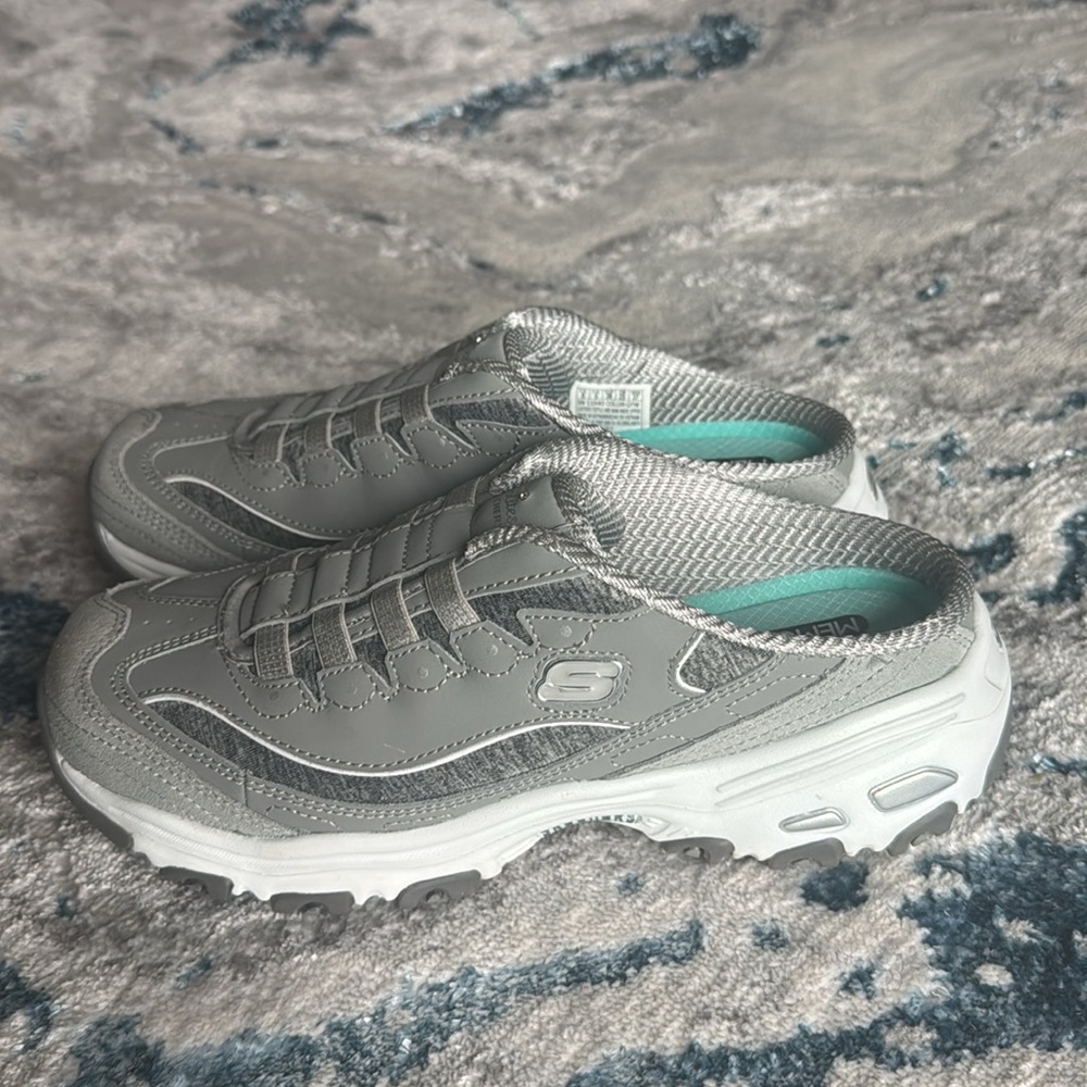 Skechers D’lites slip-on shoes
